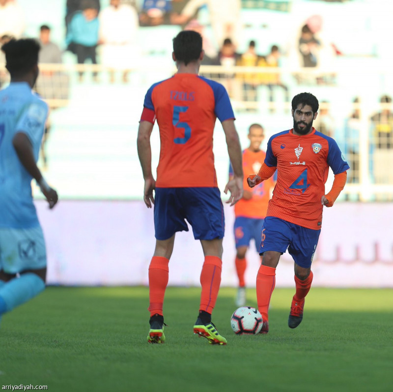 الباطن يحقق فوزه الثالث على حساب الفيحاء