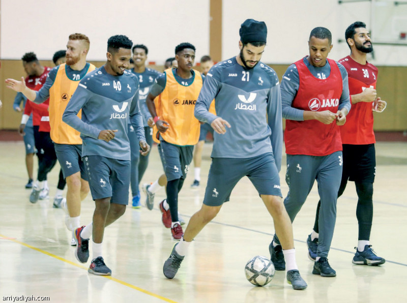 صورة التقطت أمس للاعبي الاتفاق خلال التدريبات (المركز الإعلامي ـ الاتفاق)