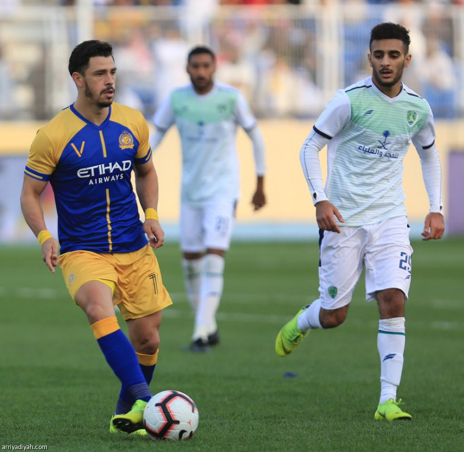 الفتح يعرقل النصر ويحرمه من صدارة الهلال