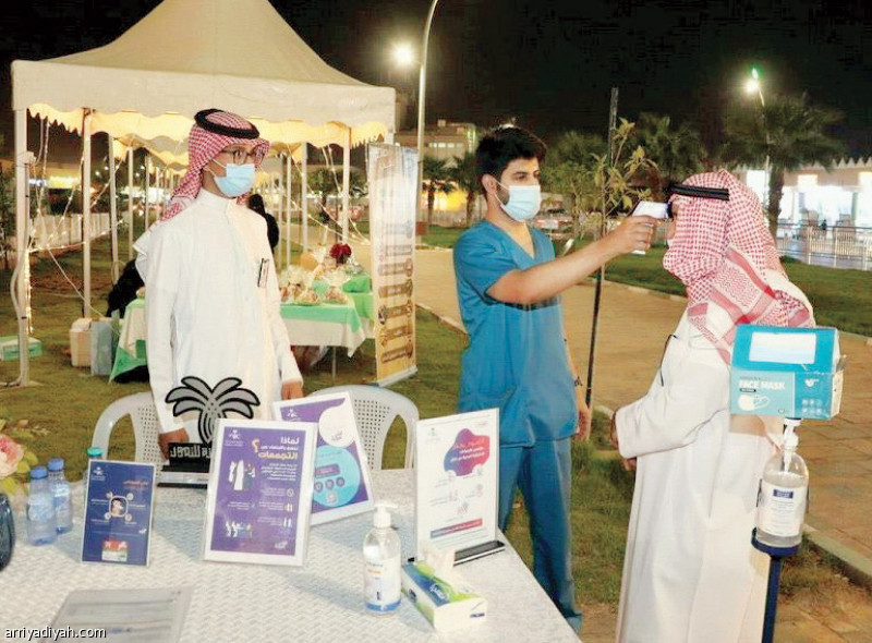 صورة التقطت أمس تظهر الإجراءات الاحترازية قبل دخول المهرجان (واس)