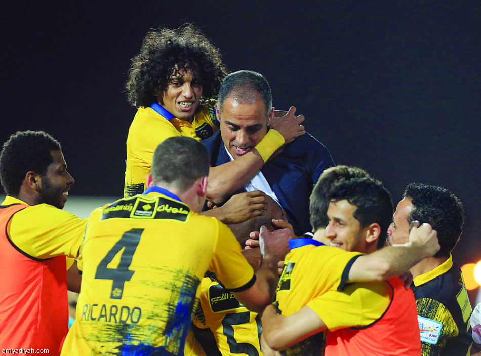 التعاون يبقي على الأمل الآسيوي