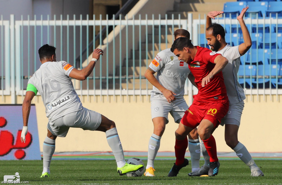 ضمك.. يكتب التاريخ بالهلال