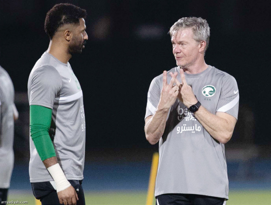 أمام الصين..
الشهراني والفرج ثابتان