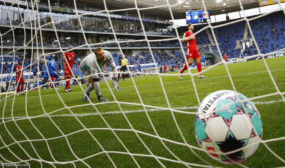 هوفنهايم يسحق البايرن برباعية