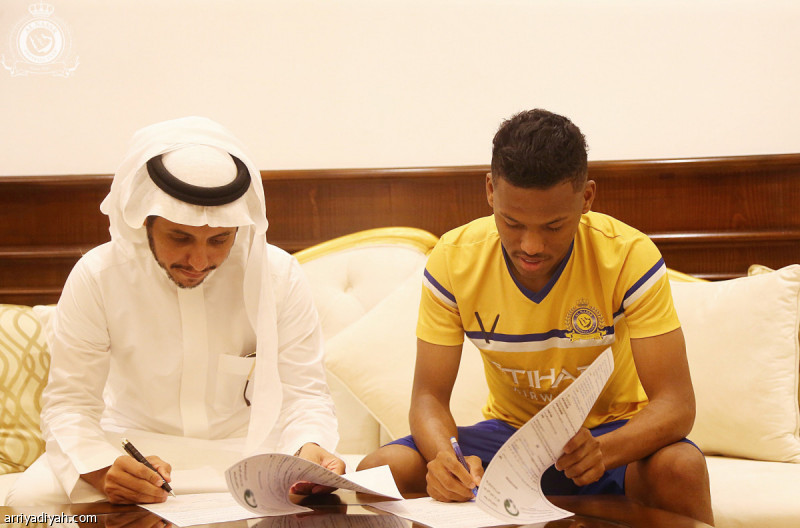 نادي النصر السعودي يجدد عقد اللاعب أيمن يحيى لأربعة أعوام