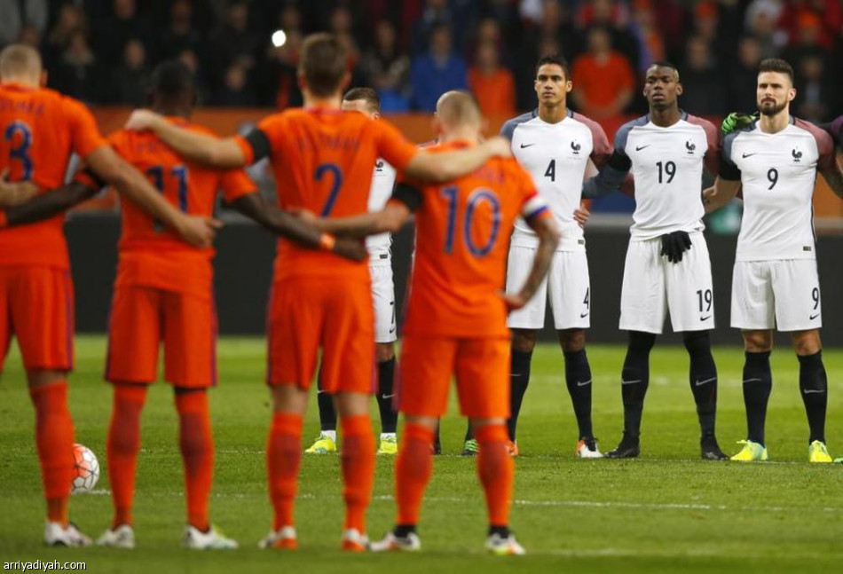 تصفيات مونديال 2018: مواجهة قوية بين هولندا وفرنسا لفض الشراكة