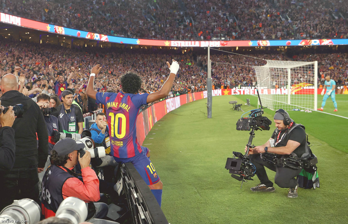 برشلونة يوسع الفارق