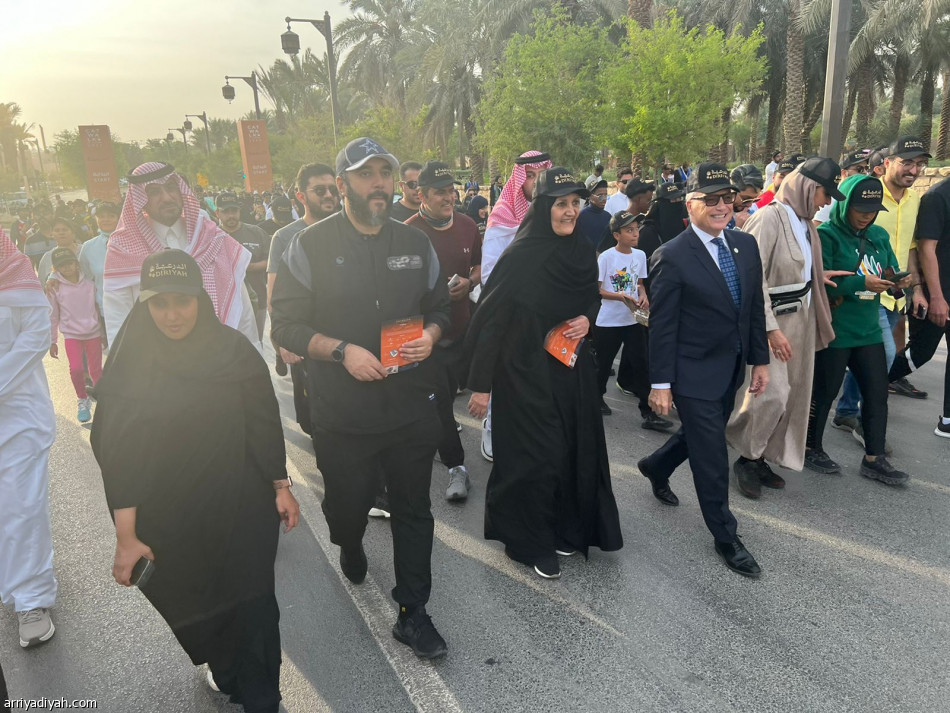 مشاركة اجتماعية واسعة في مبادرة «كات ووك»