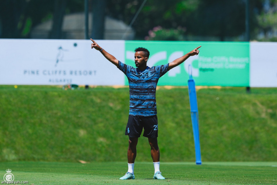 النصر.. كاسترو يكتفي بـ«الفيديو» في المسائية