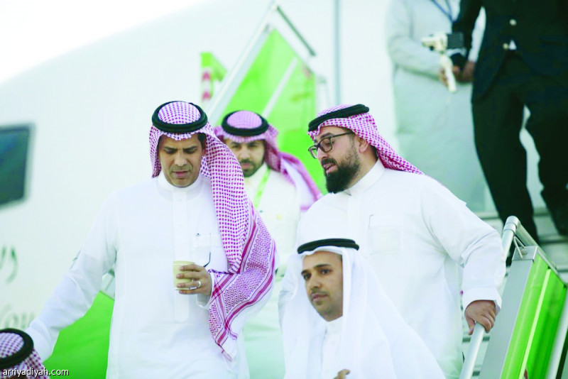 صورة التقطت أمس للعامودي وزير النقل خلال حضوره في معرض الطيران المدني (المركز الإعلامي ـ الطيران المدني)