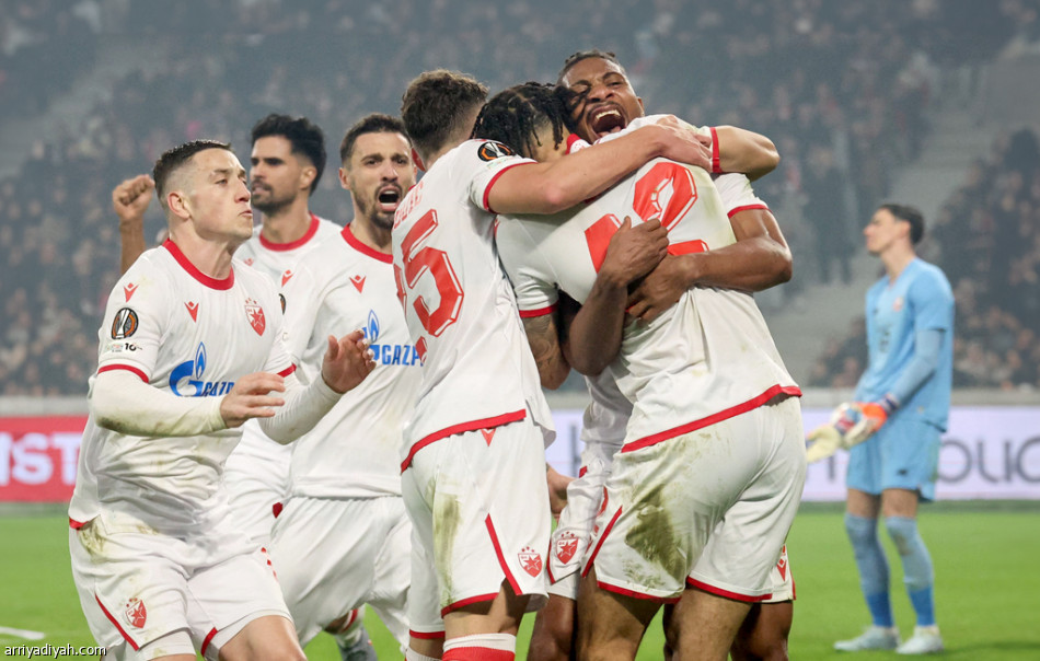 شتوتجارت يعاقب سيلتك برباعية.. ورد ستار يسقوط ليل