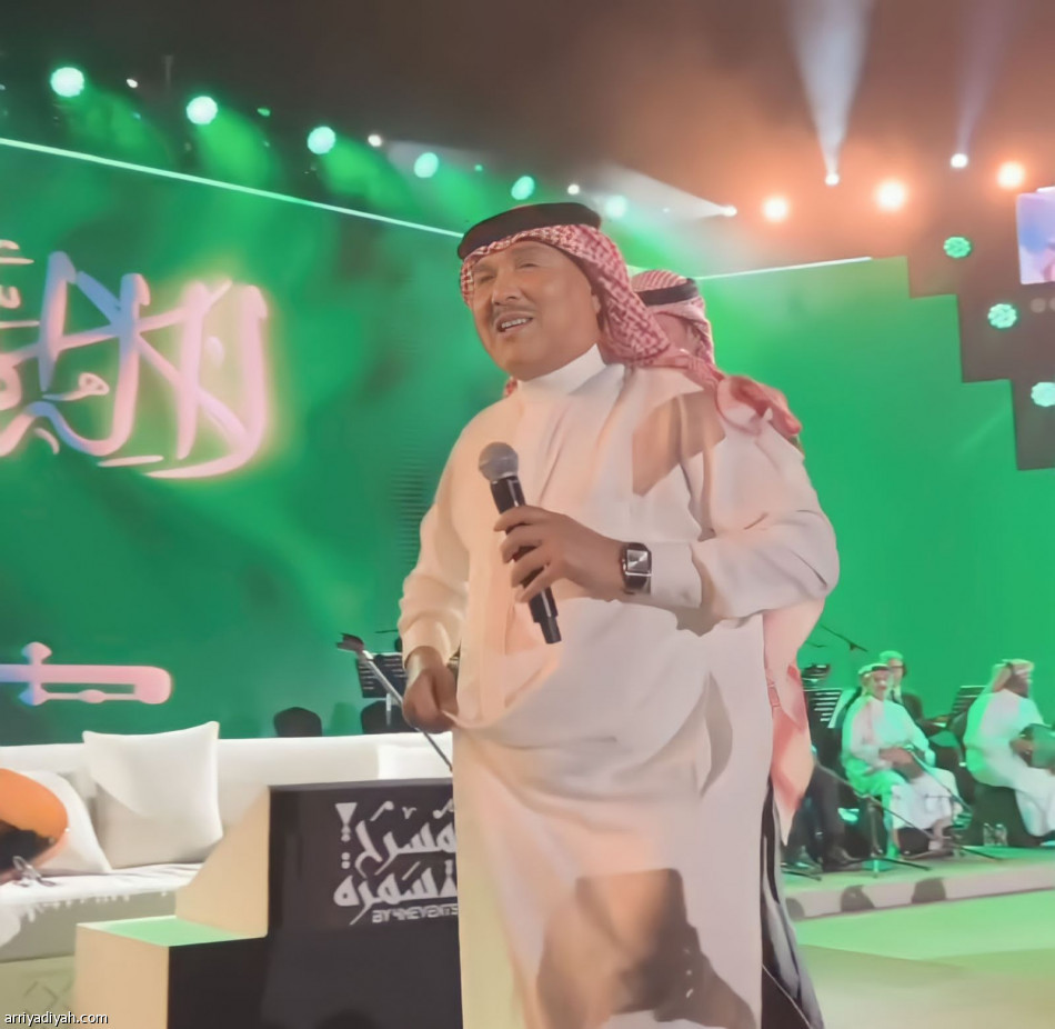 فنان العرب يفتتح مسرح «سمرة»