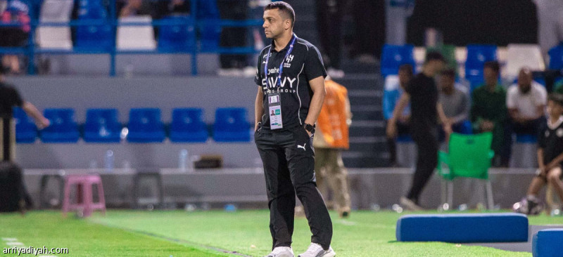 محمد الشلهوب يوضح سبب مشاركة البليهي بشكل اضطراري ويؤكد أن مهمته كمدرب للهلال مؤقتة