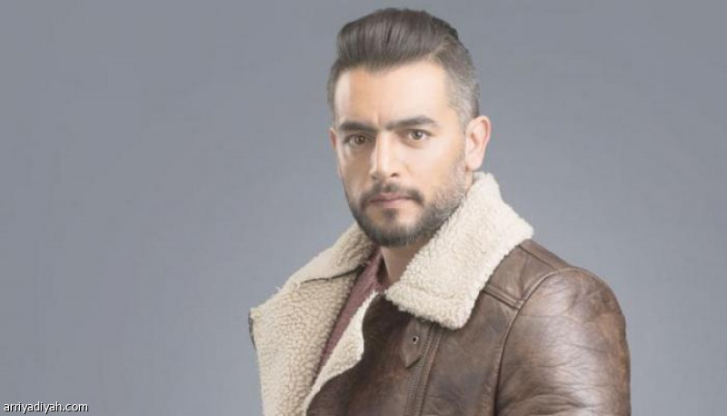 «تحت تهديد السلاح»..
نهاية سبتمبر