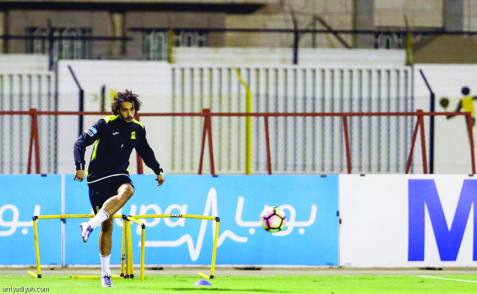 الاتحاد يتأهب للشباب خلف “الأبواب المغلقة”