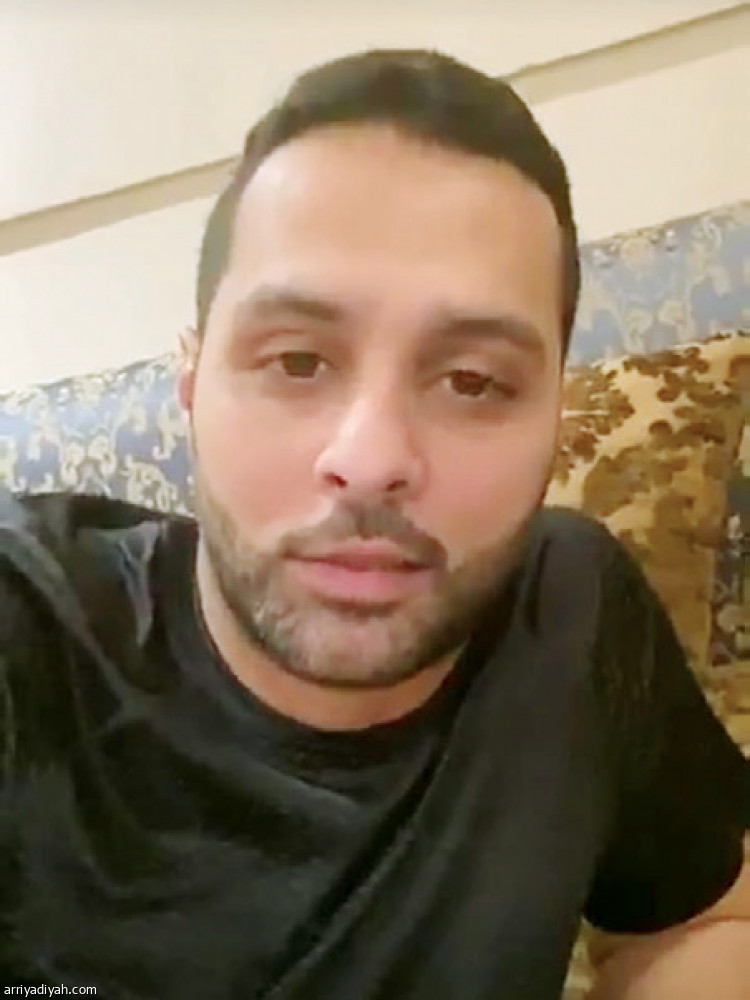 ياسر
يرد على شائعات كورونا