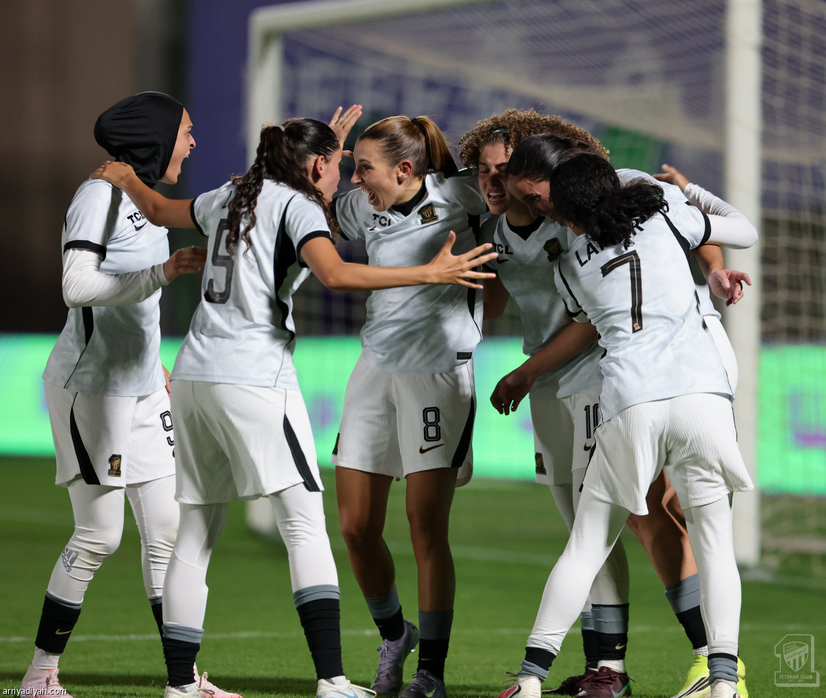 «كلاسيكو» السيدات.. اتحادي