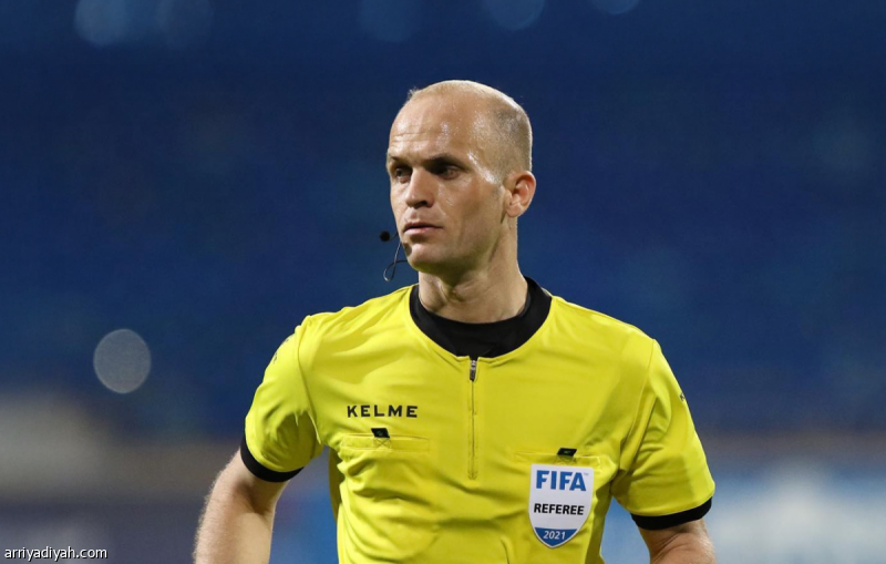 الحكم الأردني أدهم مخادمة يعود لإدارة مباراة الاتحاد وشباب الأهلي الإماراتي بعد 7 أعوام