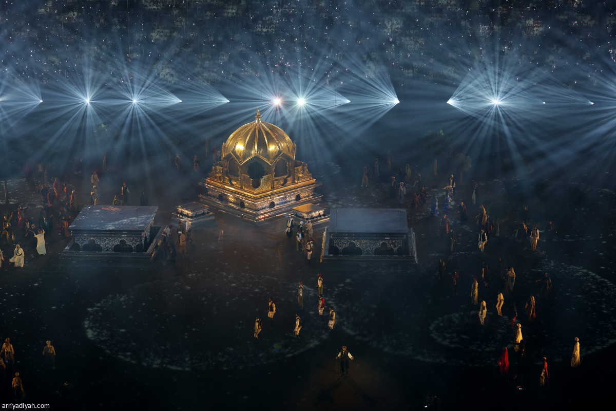 العرب يحتفلون