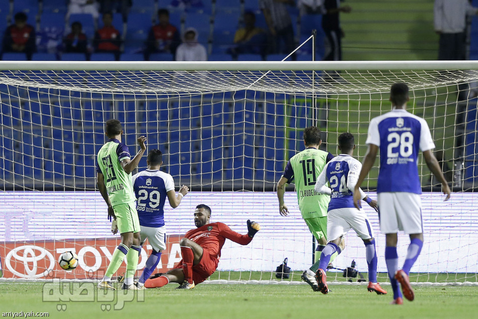 أحزان الهلال الآسيوية تتلاشى في شباك العويس