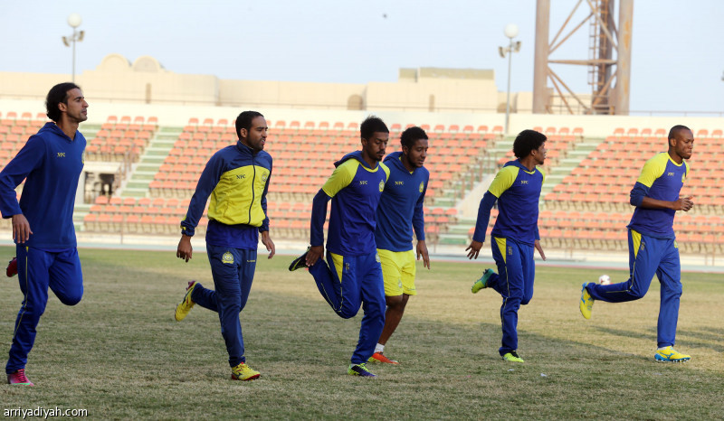 الحوسني يتدرب مع النصر