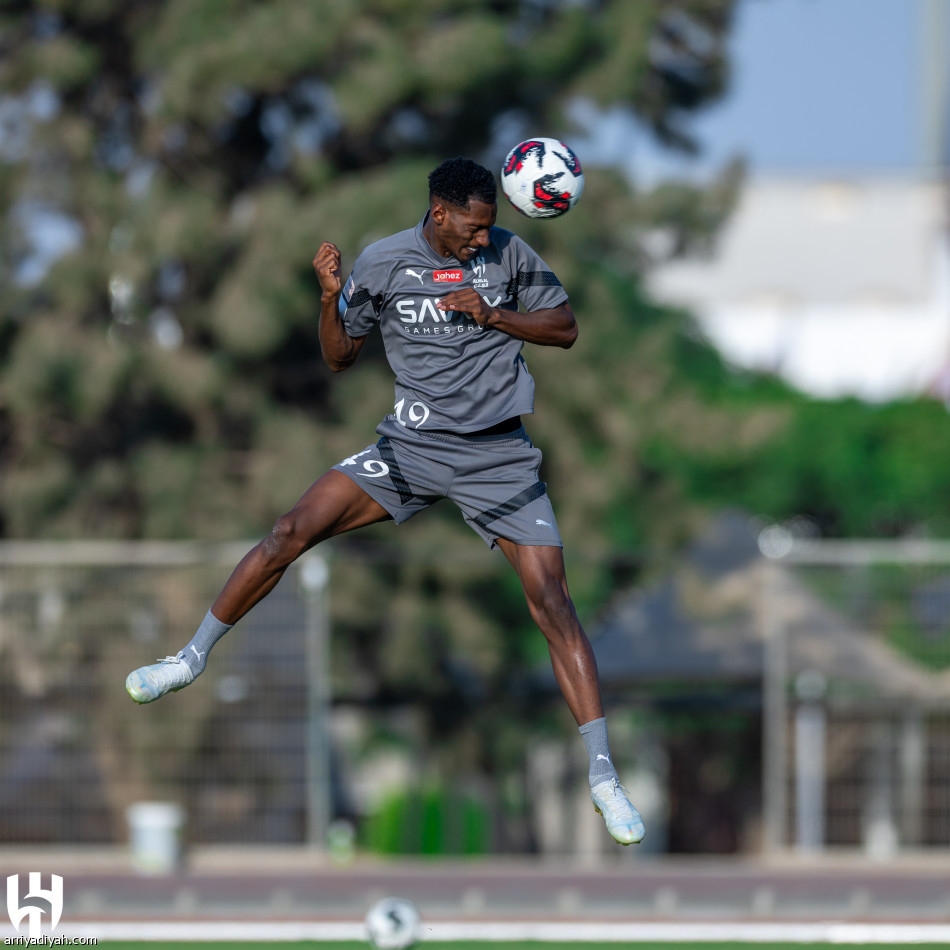 الهلال يبدأ تحضيرات الشباب