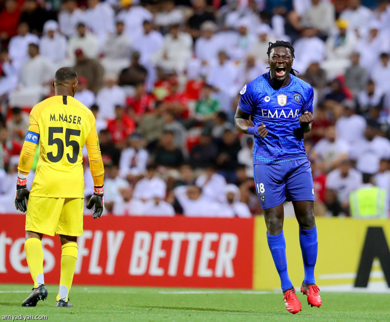 الهلال يعبر أهلي دبي بثنائية جوميز