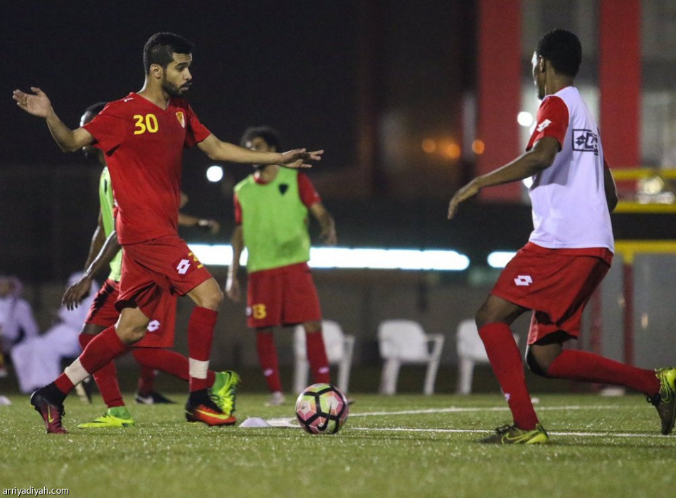 بادغيش يطالب لاعبي القادسية بنقاط الباطن