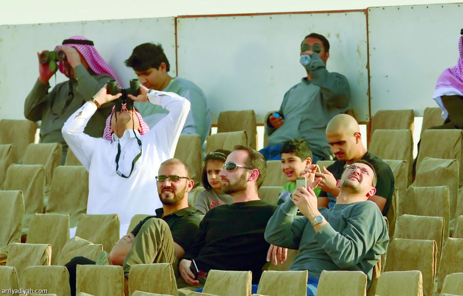 المغرب تحافظ على صدارة المظلات والإمارات تقفز للوصافة