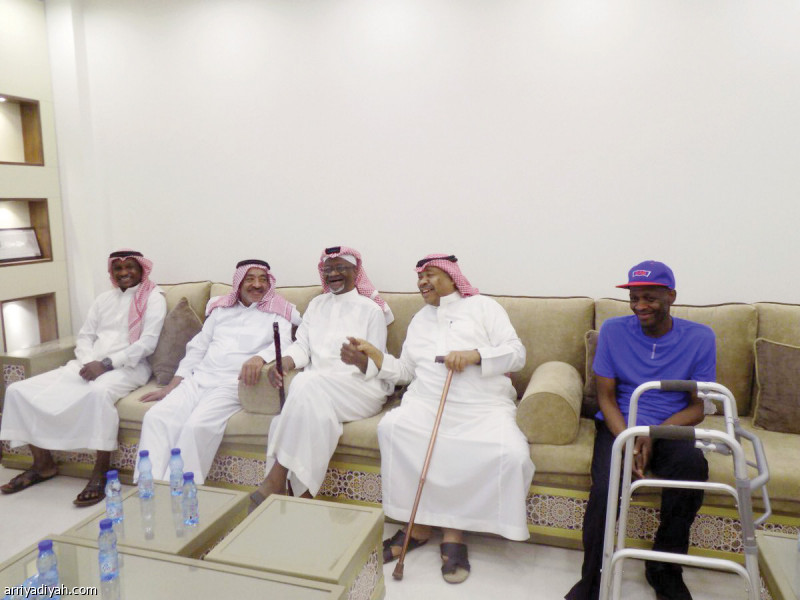 معايدة.. تجمع قدامى النصر والهلال