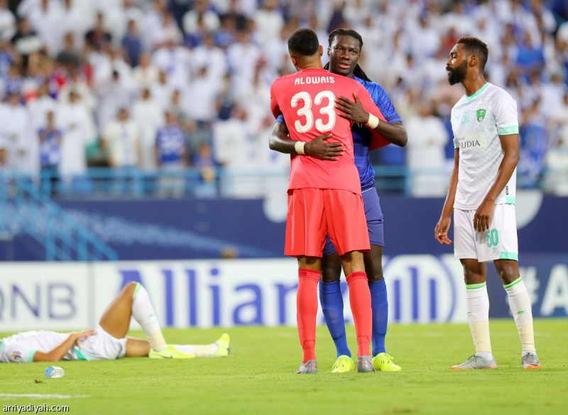 جوميز: عناق أزال «خلاف العويس»