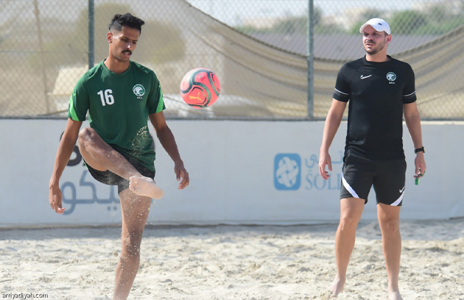 «أخضر الشاطئية» يلاقي البحرين في ثاني تجريبياته