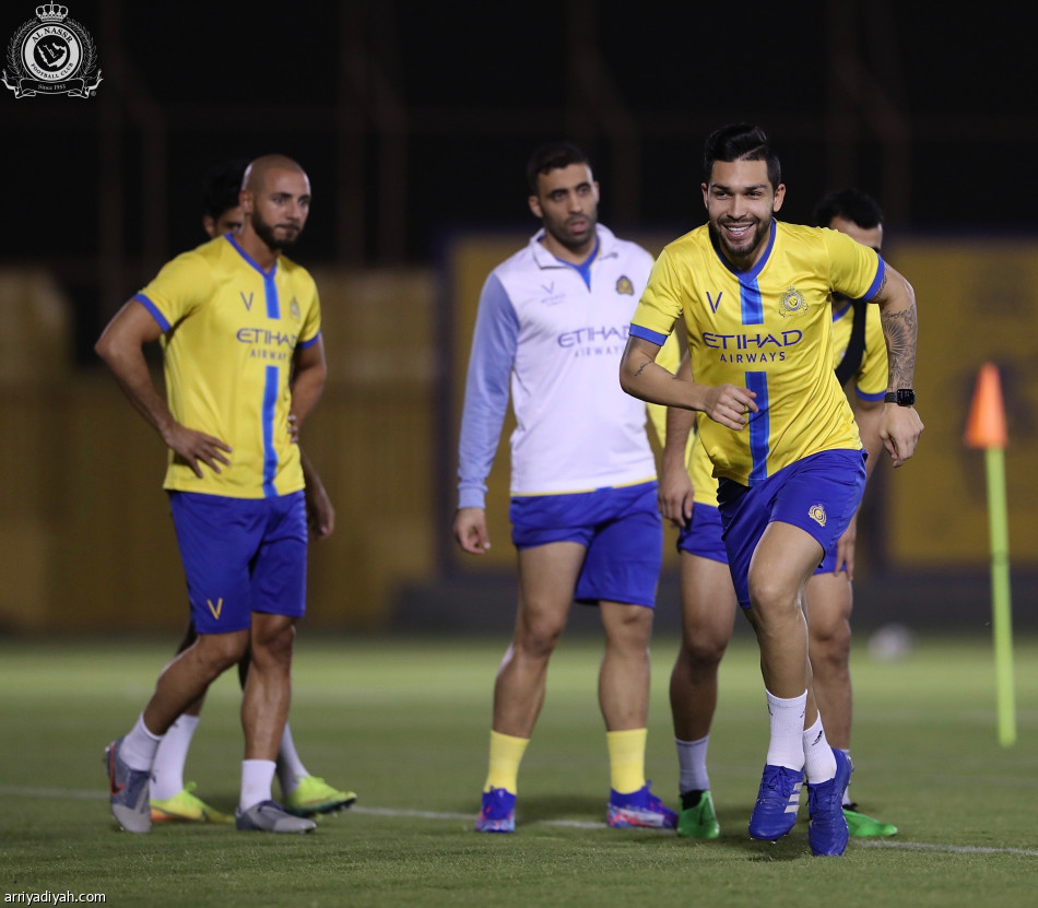 الاتحاد والنصر يرفعان إعداد الكلاسيكو