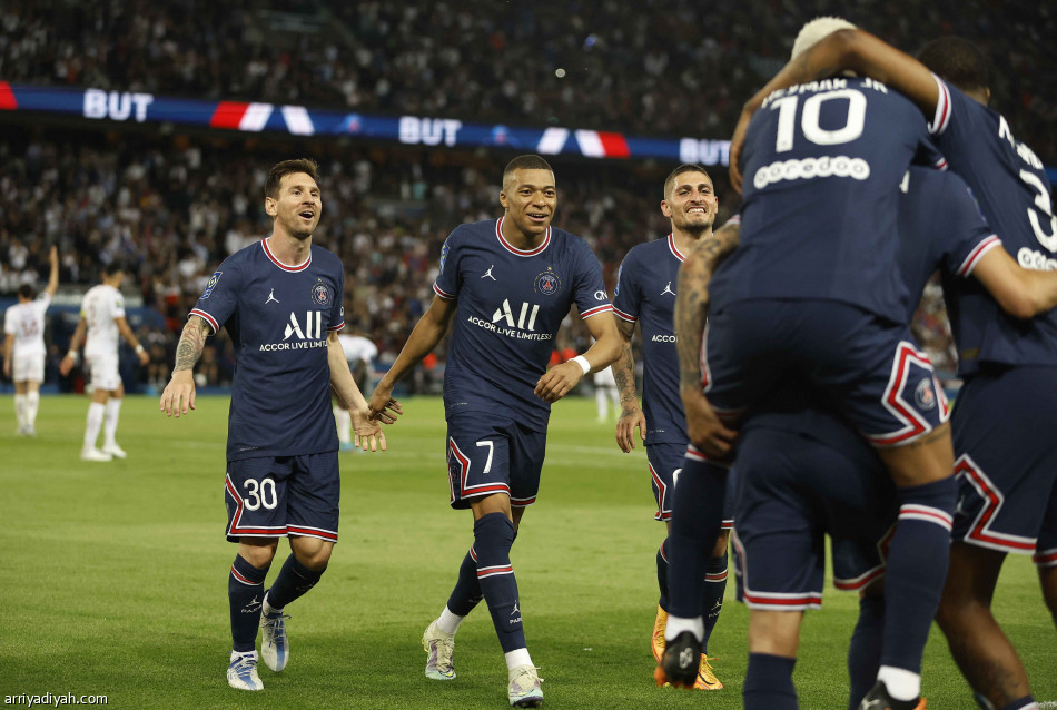 مبابي.. عقد جديد وهاتريك