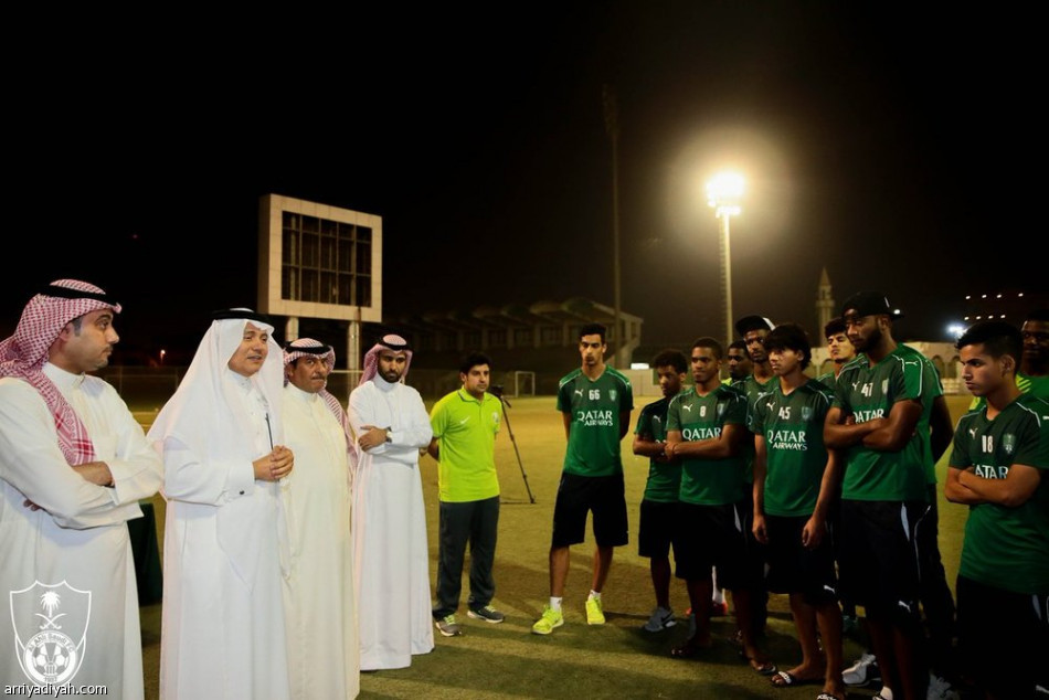 الأهلي يكرم شبابه الدوليين