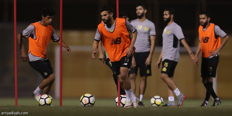 النصر يوقع اتفاقية البطولة العربية