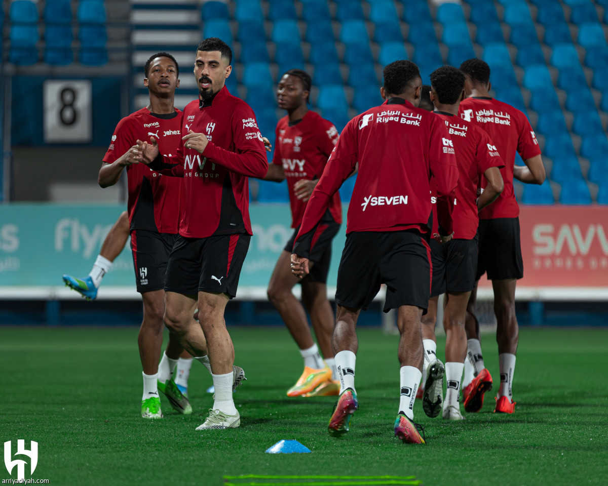 الرئيس يتابع