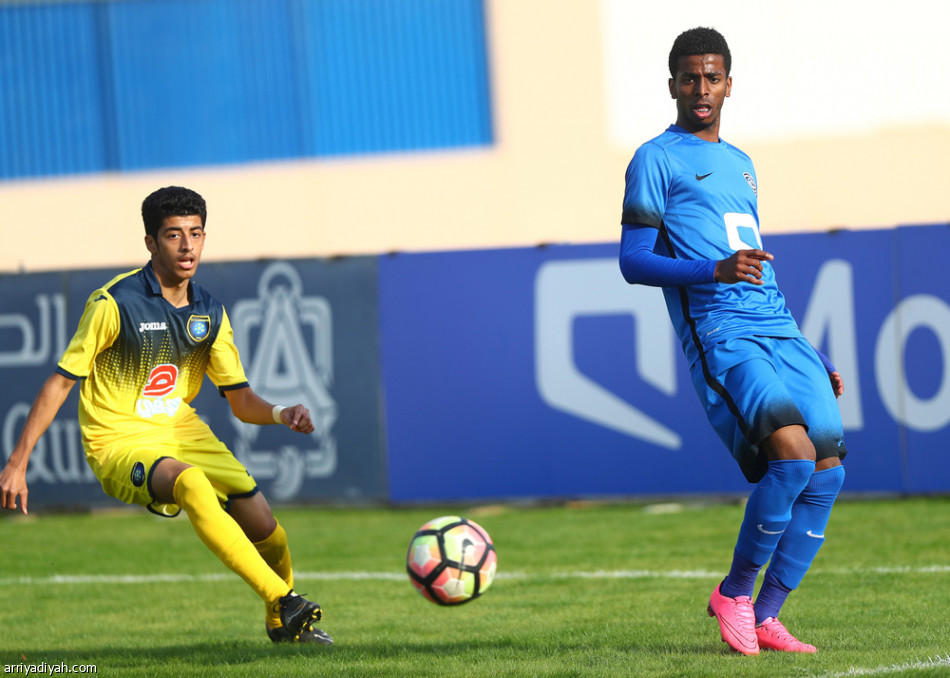 الهلال يتغلب على التعاون والشباب يعطل القادسية