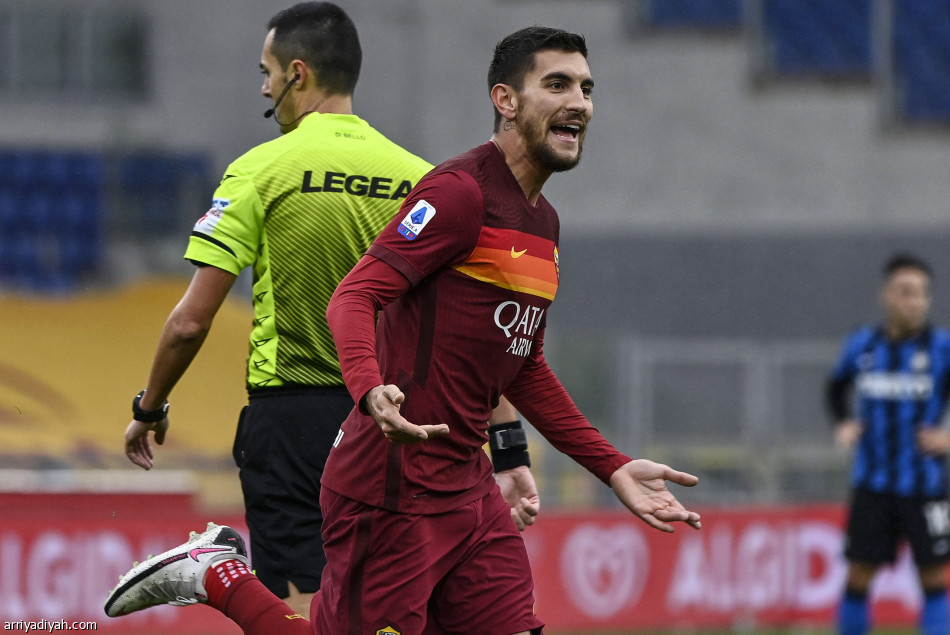 إنتر ميلان يواصل التعثر ويتعادل مع روما