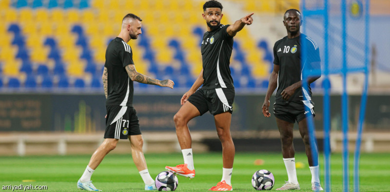 مارسيلو بروزوفيتش يعوض أيمن يحيى في تشكيل النصر أمام الرائد في افتتاح دوري روشن السعودي