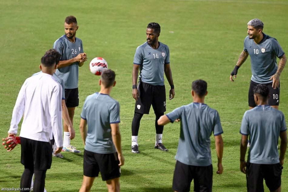 الشباب.. تكتيك جديد قبل الاتفاق