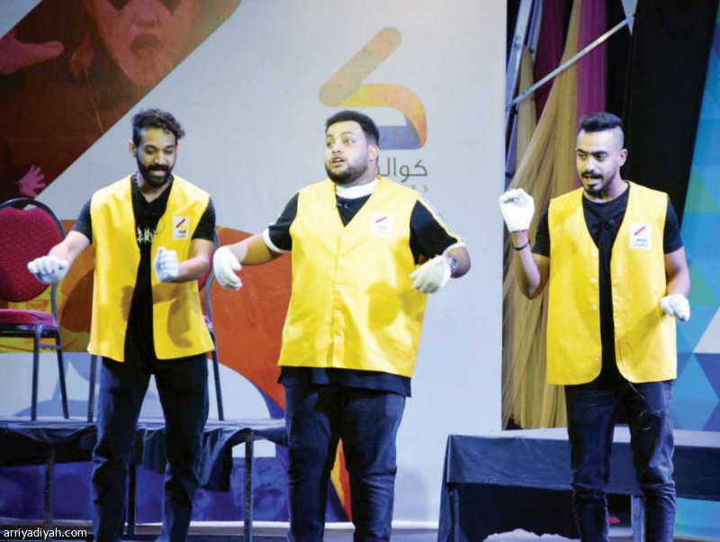 40 فنانا
في عروض فنون الدمام