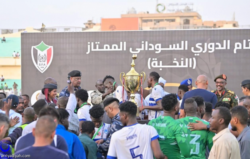 الهلال السوداني  يكتب التاريخ.. خطف دوريين في 27 يوما