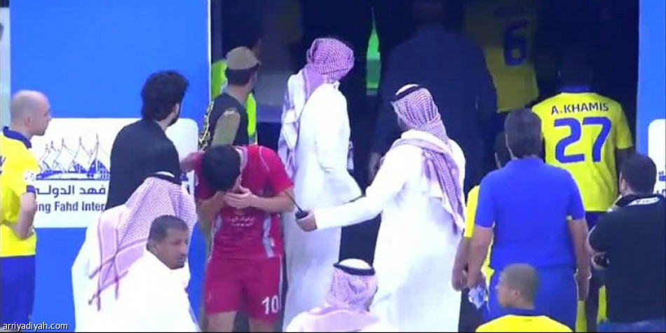 صحيفة هولندية: فابيان ملاكم يجب ردعه