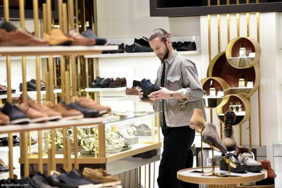 كريتشوفياك يتسوق بعد المشاركة 93