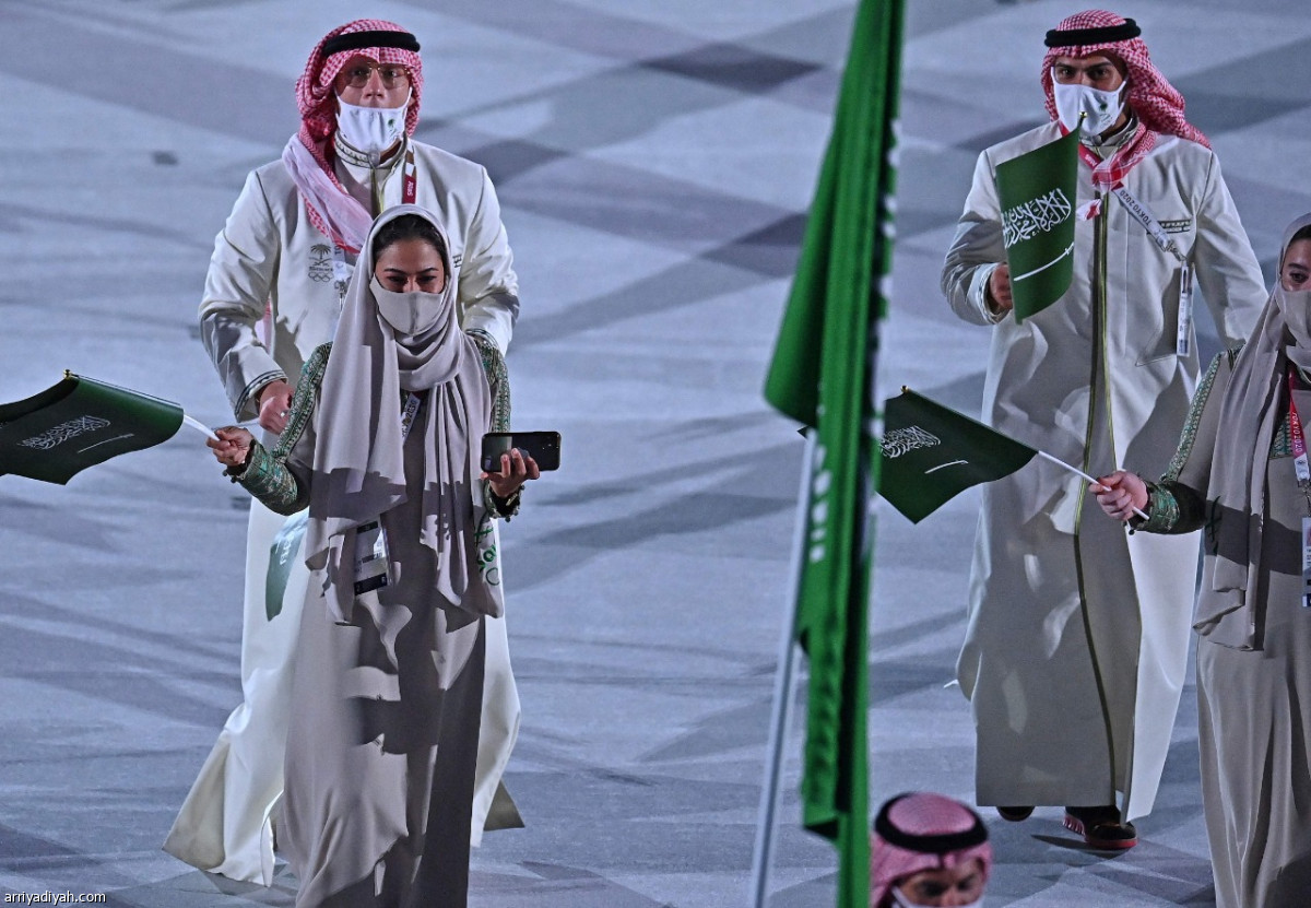 العلم السعودي يحلق في طوكيو