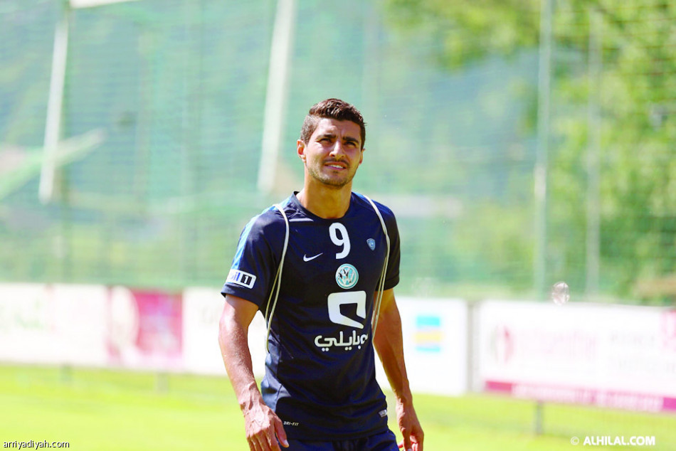 النصر عينه على الكأس و الهلال يستعد للموسم