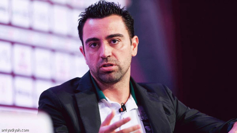 تشافي يستبعد تدريب برشلونة قريبا