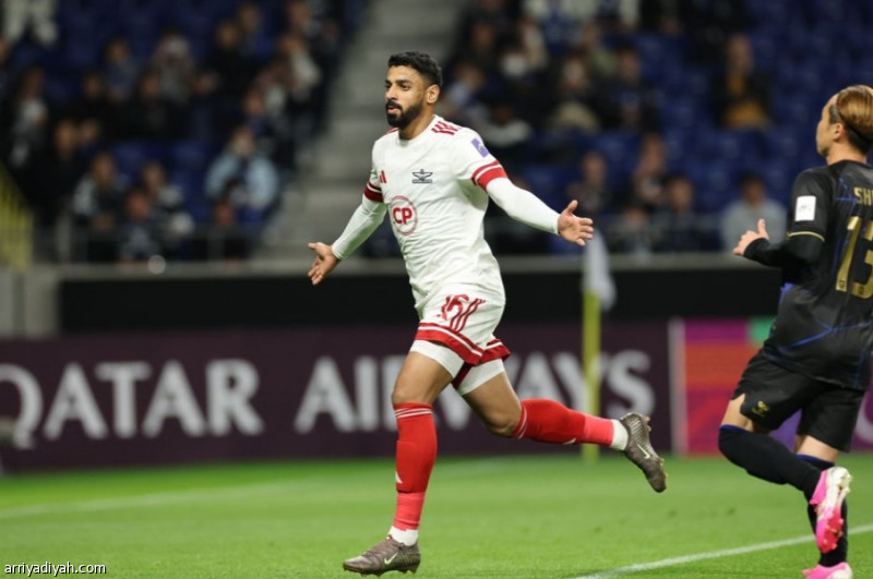 عُماني يسقط أوساكا ويقرب بانكوك من النهائي