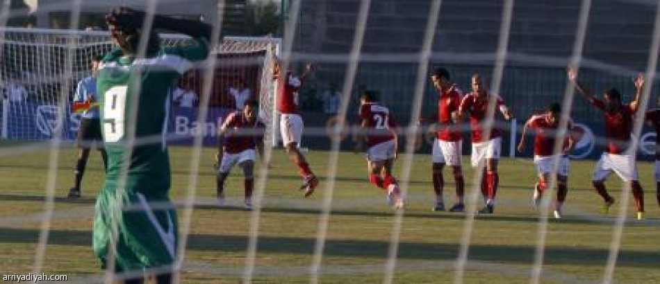 فاز علي القطن بالترجيح : الاهلي يتأهل لنهائي افريقيا